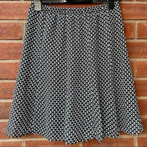 Reitmans Black & White Geometric Pattern A-Line Lined Skirt